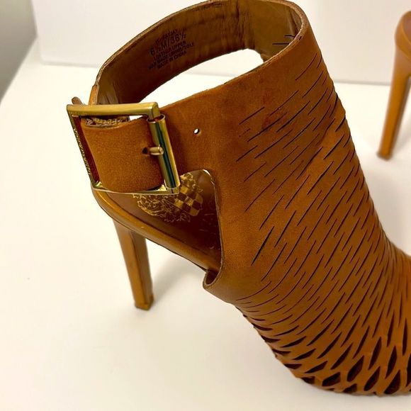 Vince Camuto Heels - Picture 3 of 9